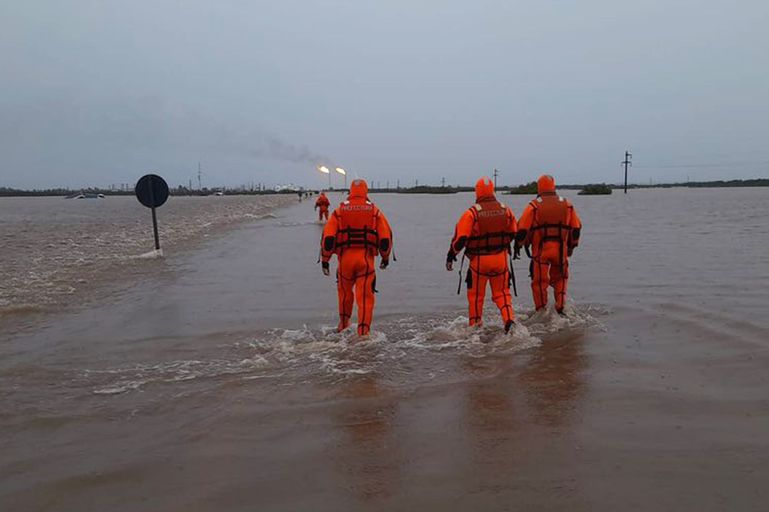 Alerta por tormentas hoy, en vivo: lluvias en Bahía Blanca, Mar del Plata y AMBA​