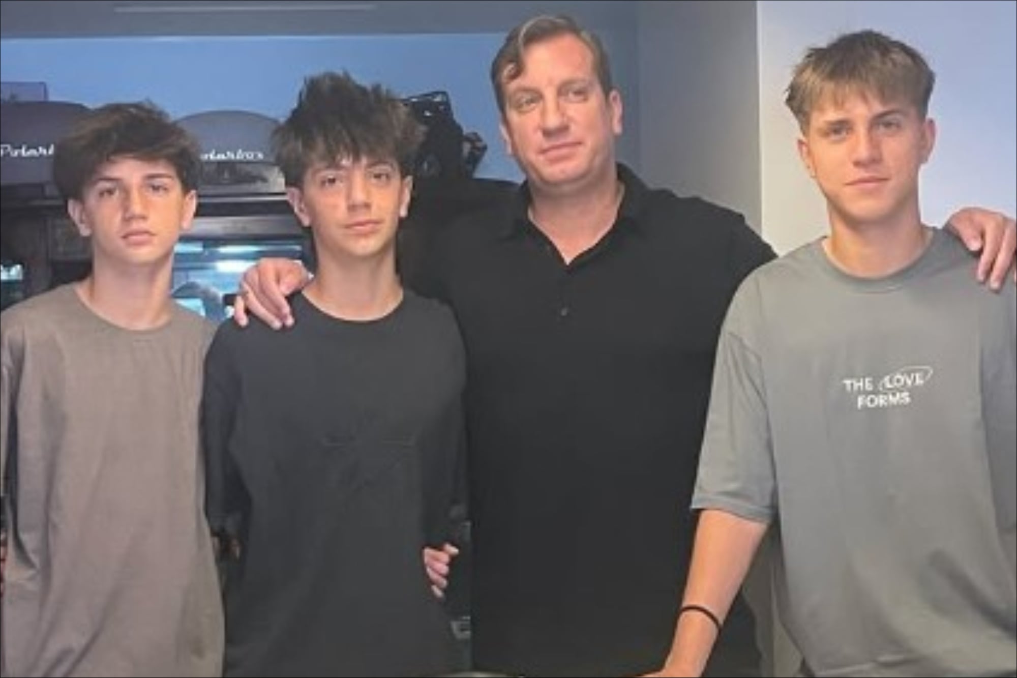 Maxi López llegó a la Argentina para participar en MasterChef y se reencontró con sus hijos​