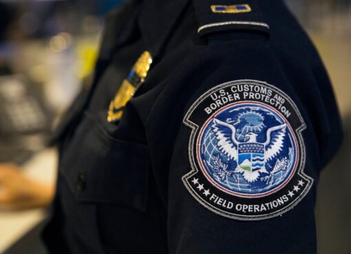 El operativo de la CBP en el aeropuerto de Atlanta por el que detuvieron a una ciudadana estadounidense