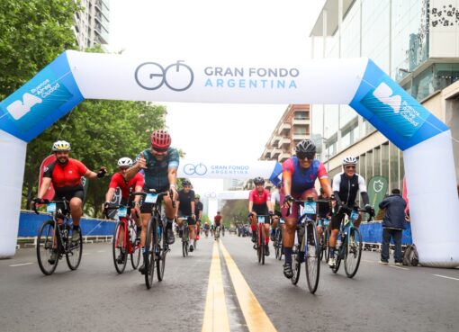Varias autopistas cerradas en CABA por una carrera de ciclismo