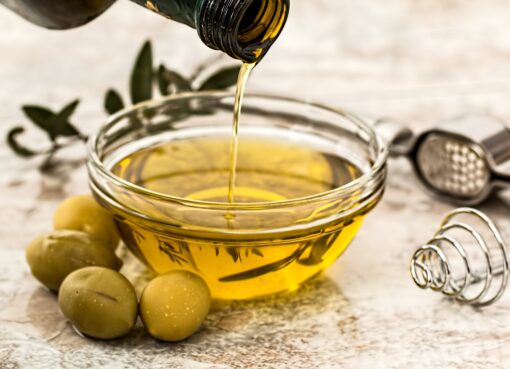 La Anmat prohibió dos marcas de aceites de oliva y la de una golosina tipo oblea