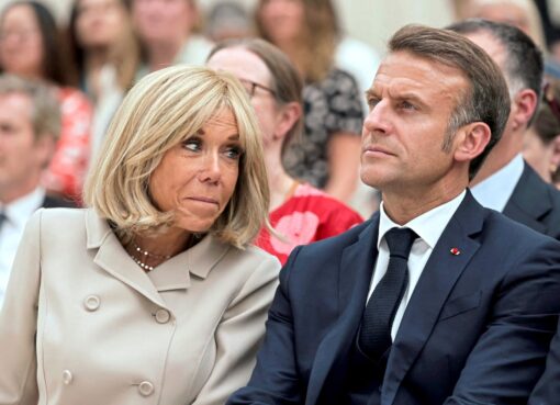 Empieza en Francia un juicio contra 10 personas por difundir la teoría falsa que dice que Brigitte Macron es un hombre