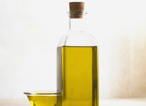 La Anmat prohibió un medicamento y dos aceites de oliva por irregularidades sanitarias